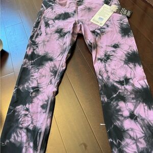 Women’s Tie-Dye Leggings - Pink and Black